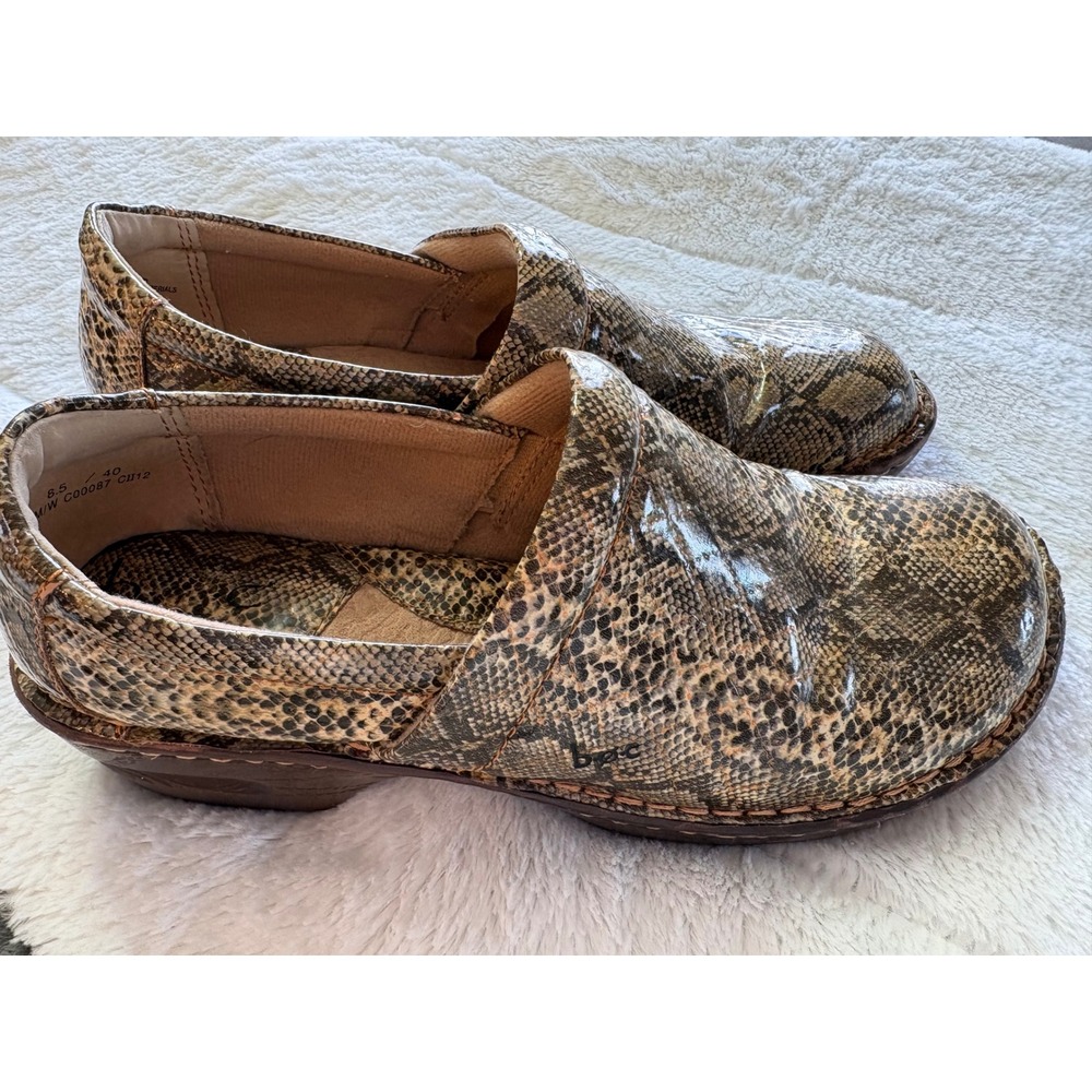 B.O.C. Snakeskin Print Clogs Women 8.5 Brown Platform Slip On Shoes